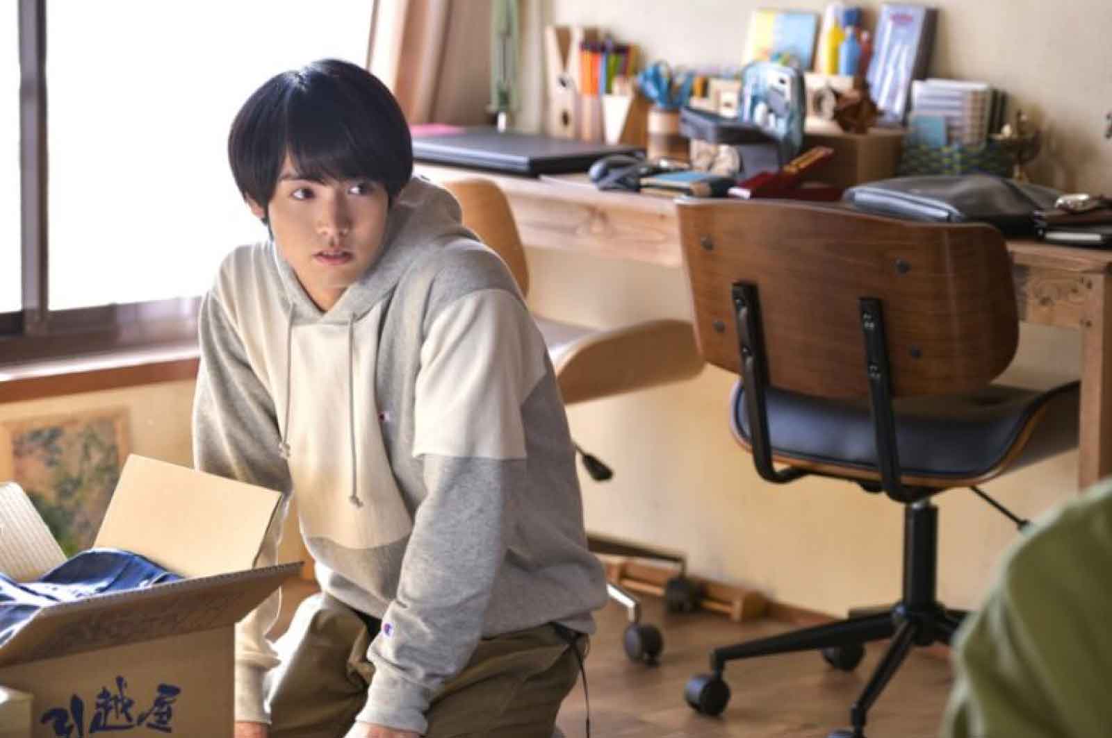 安達(演:赤楚衛二)
