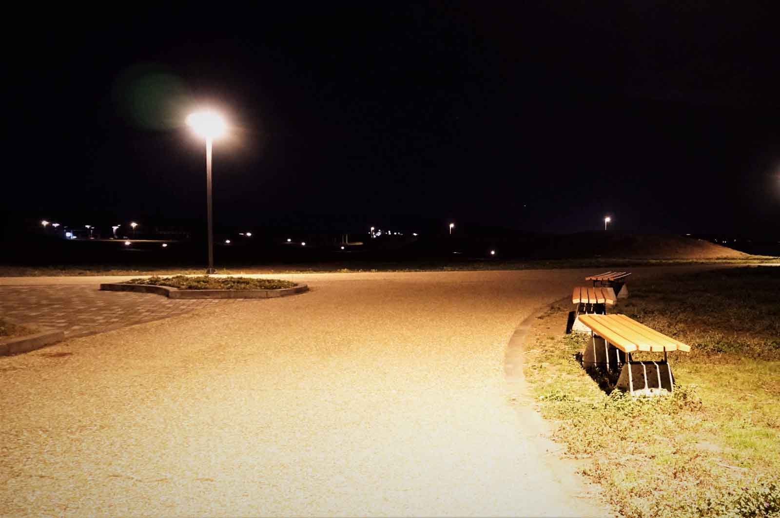 発展場になっている深夜の公園