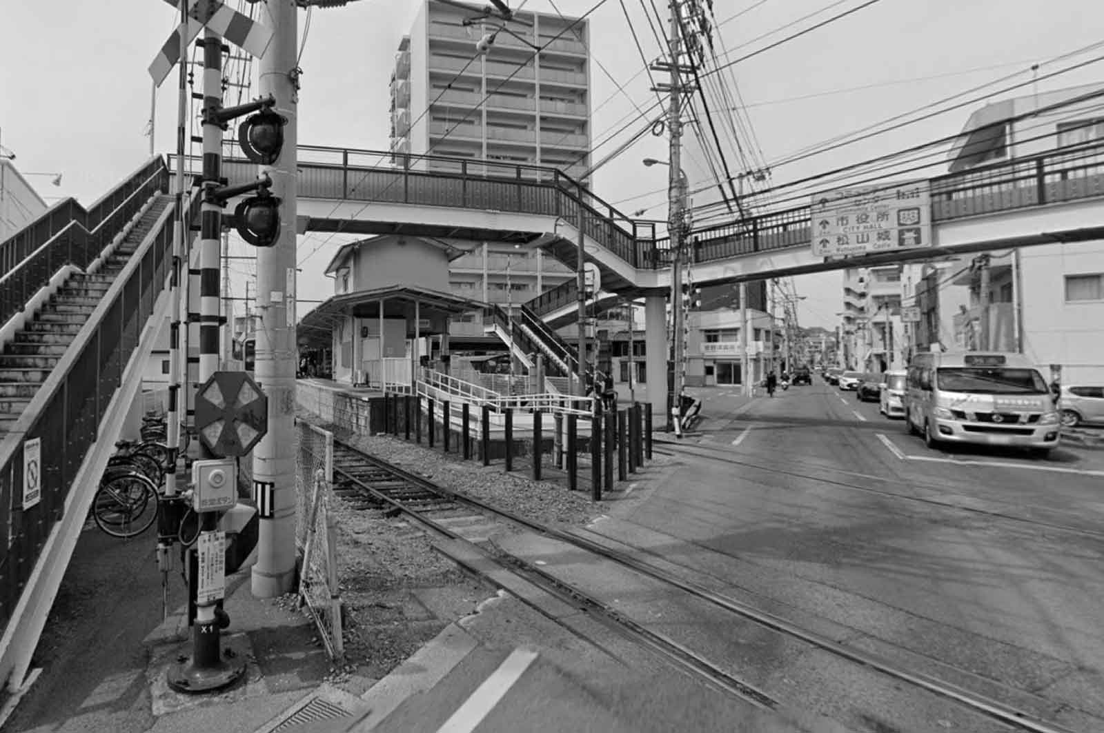 いよ立花駅