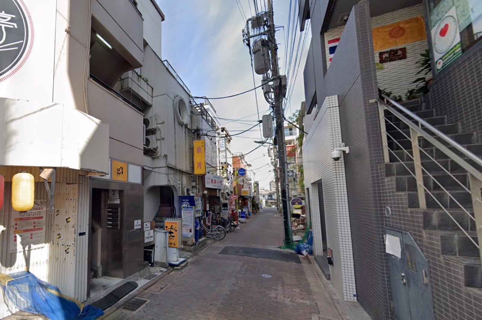 TAKE ONのある通り