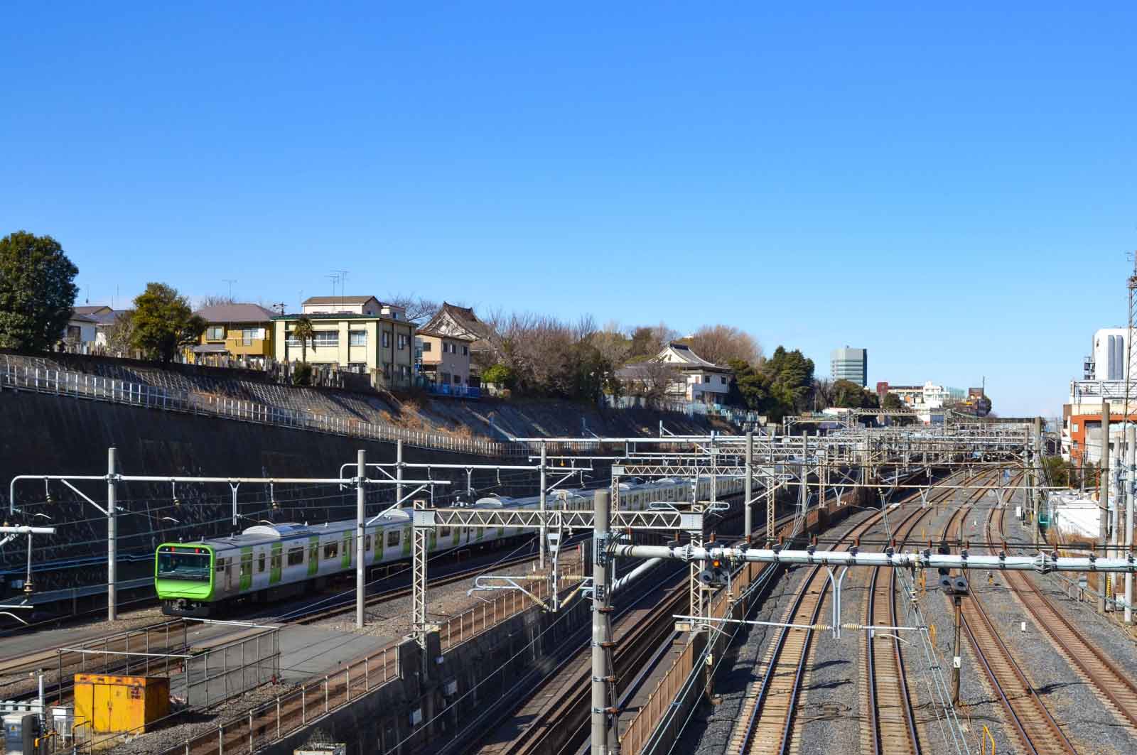 西日暮里駅付近
